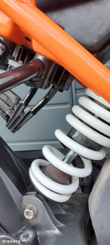 KTM Duke 125 - 36