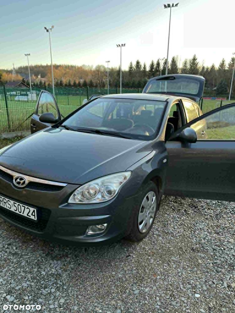 Hyundai i30 1.4 Comfort - 1