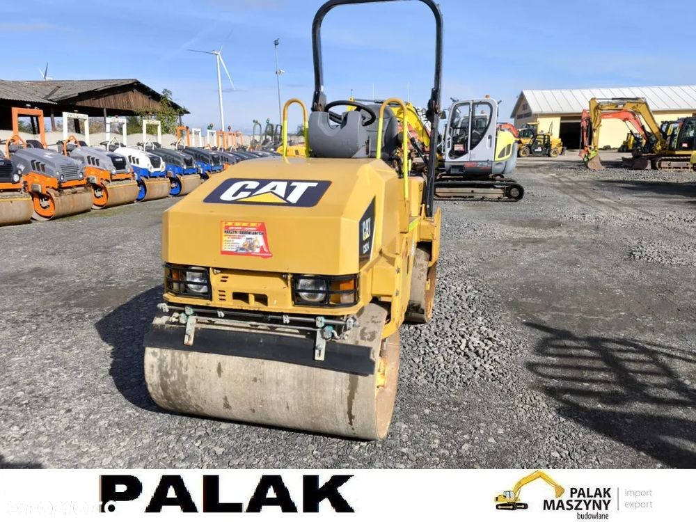 Caterpillar Walec drogowy  CAT CB 24   ,  2012 rok