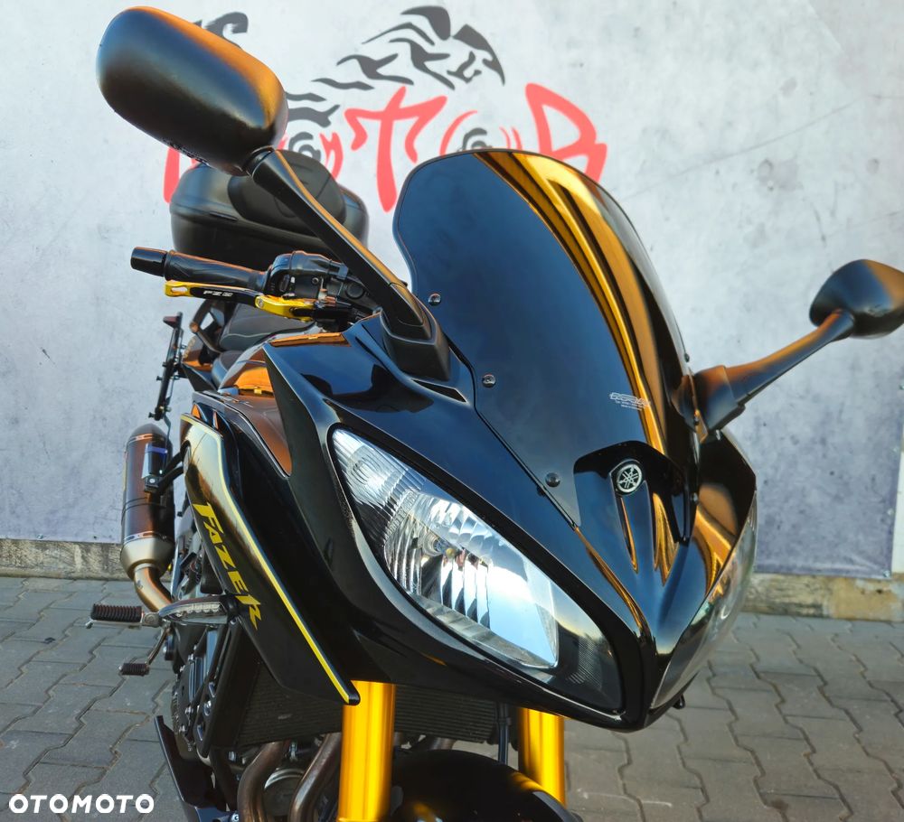 Yamaha FZ8 - 10