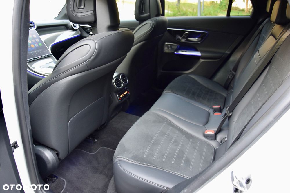 Mercedes-Benz GLC 300 mHEV 4-Matic AMG Line - 19