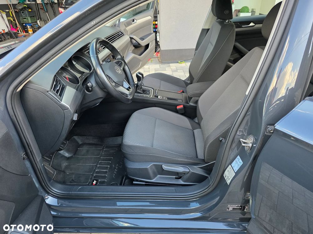 Volkswagen Passat 2.0 TDI EVO Essence - 11