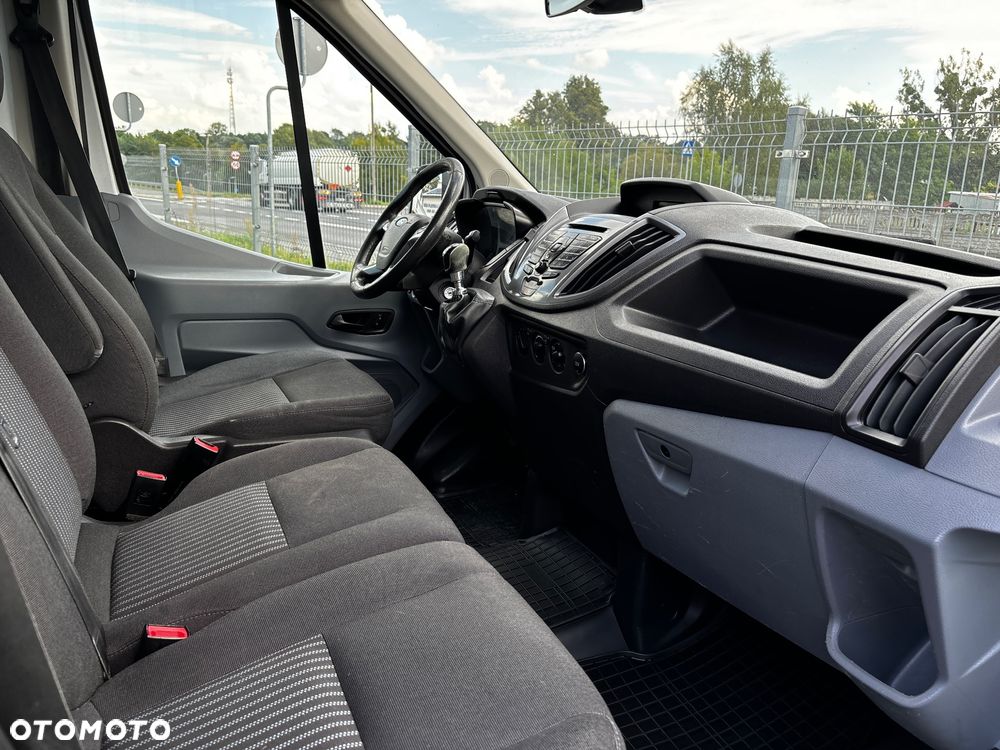 Ford Transit - 9
