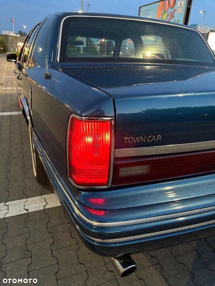 Lincoln Town Car 1993