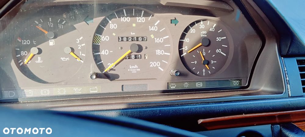 Mercedes-Benz W124 (1984-1993) - 19