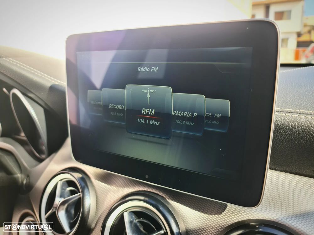 Mercedes-Benz A 180 CDI BE Edition AMG Line - 12