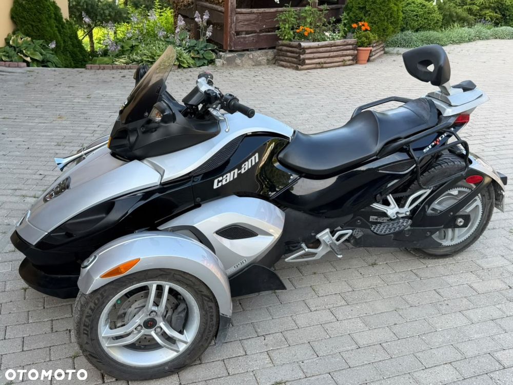 Can-Am Spyder - 5