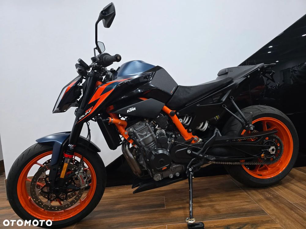 KTM Duke - 19