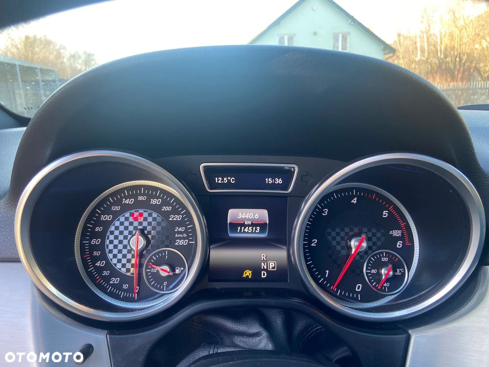 Mercedes-Benz GLE 350 d 4Matic 9G-TRONIC AMG Line - 24