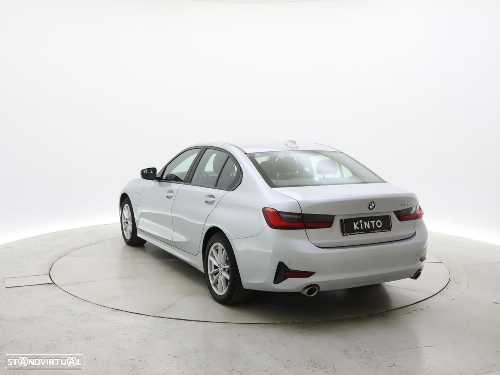 BMW 330 2020 photo 4