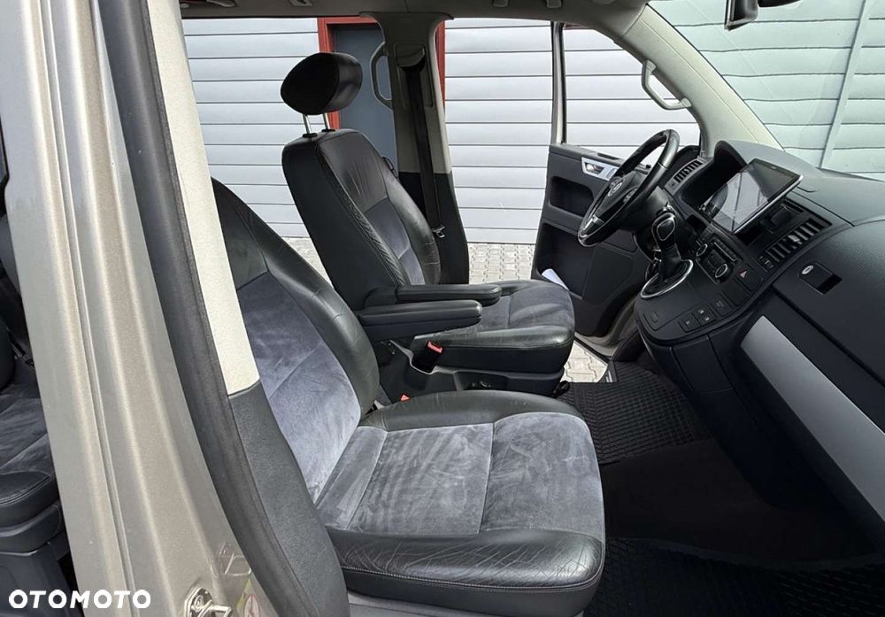 Volkswagen Multivan - 16