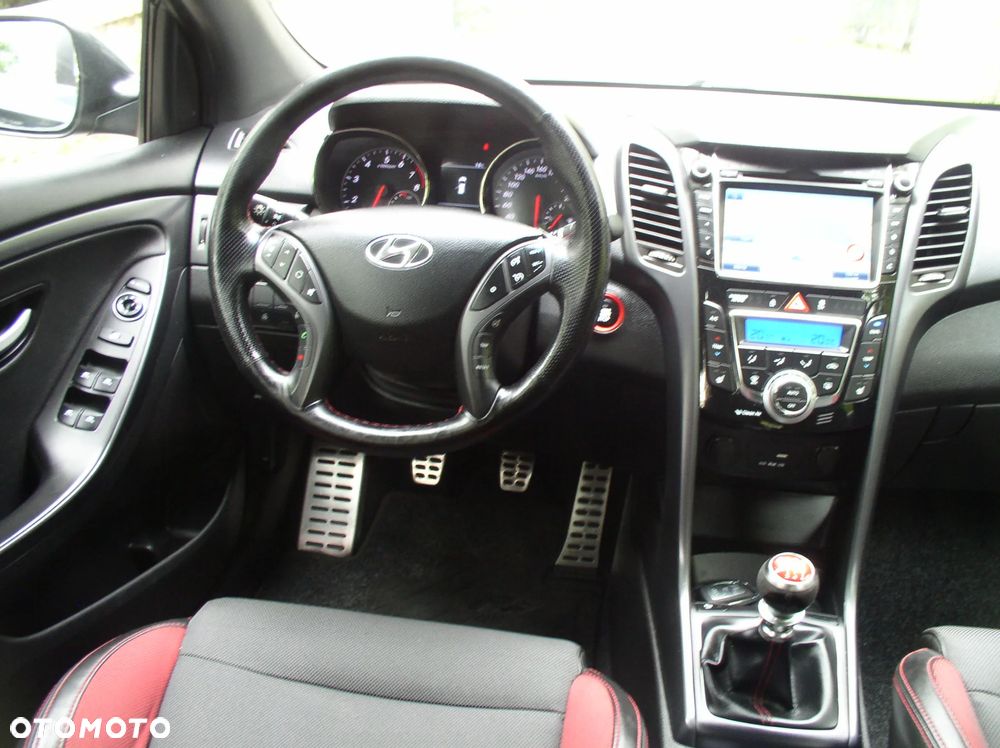 Hyundai i30 1.6 GDI Turbo Luxury - 6