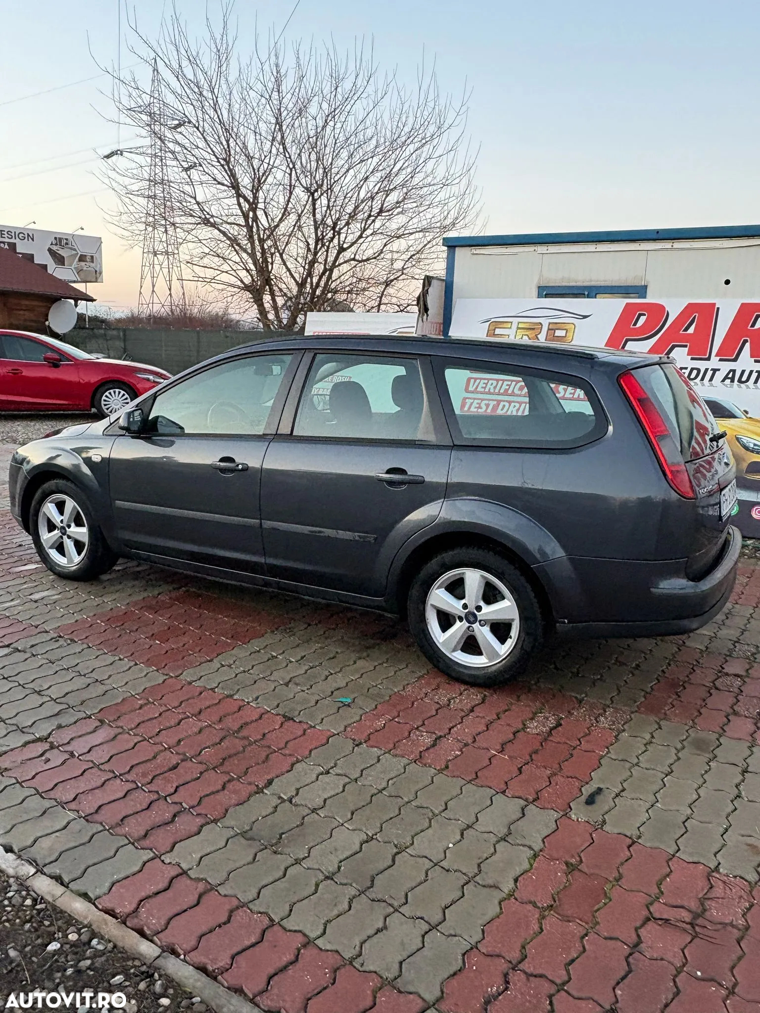 Ford Focus 1.8 TDCI Trend - 8