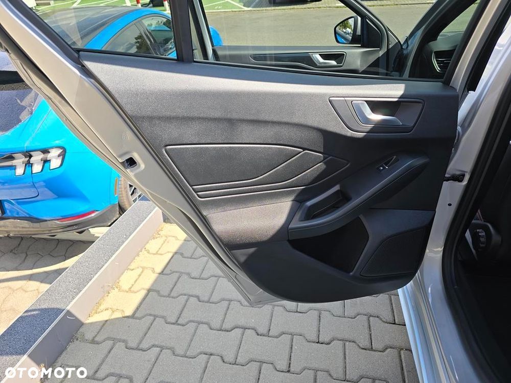 Ford Focus 1.0 EcoBoost mHEV ST-Line X - 8