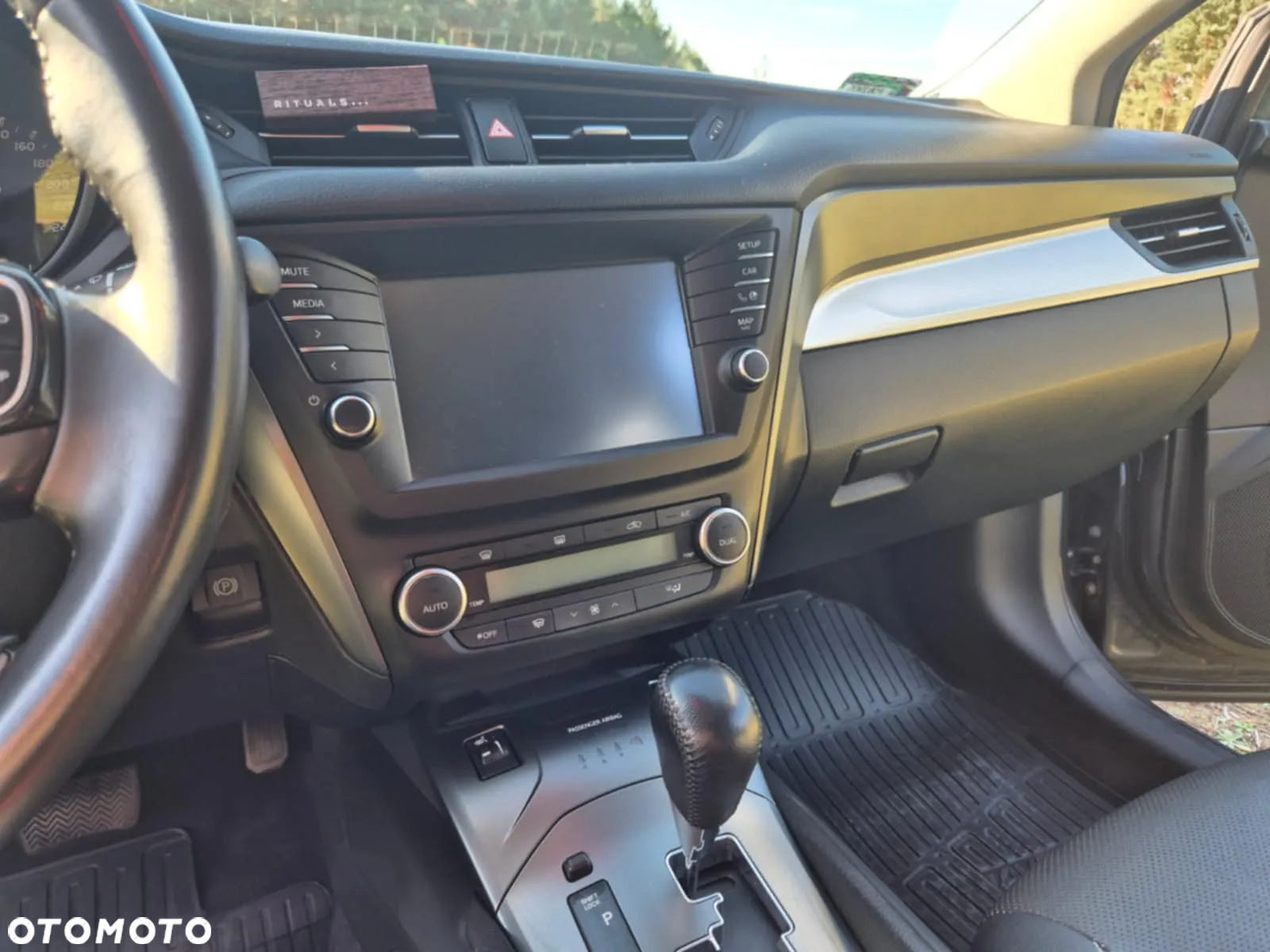Toyota Avensis - 5