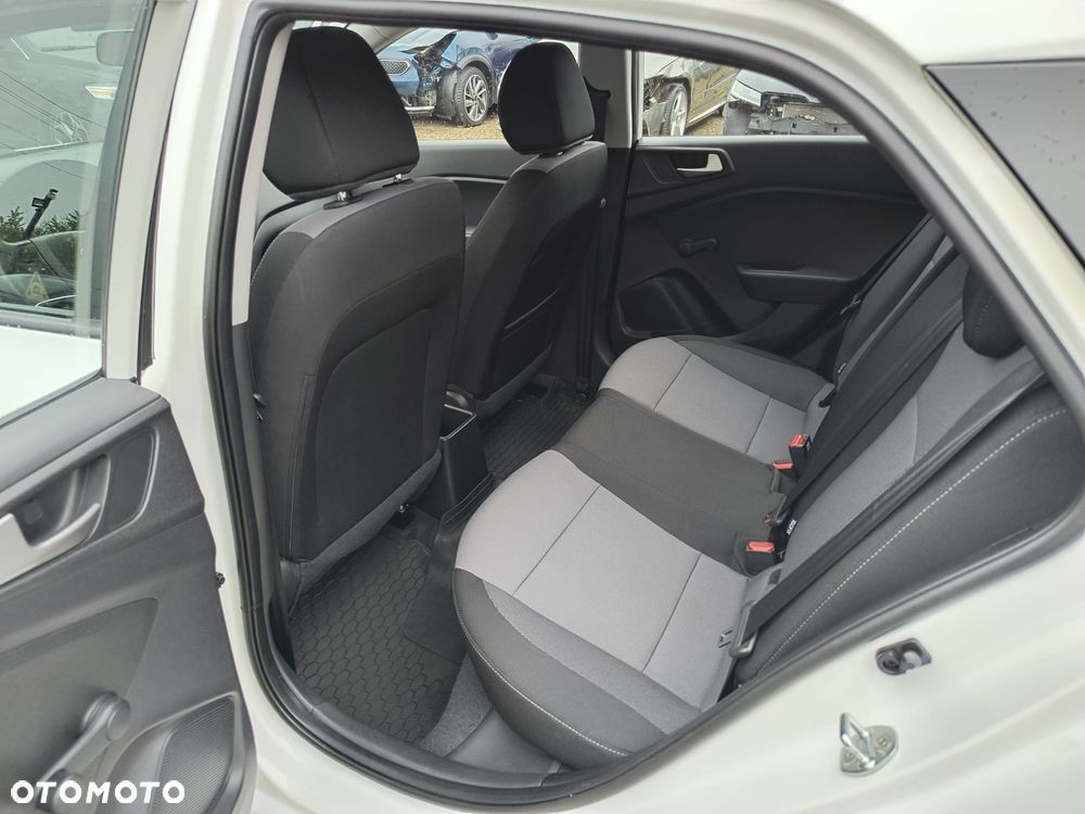 Hyundai i20 - 11