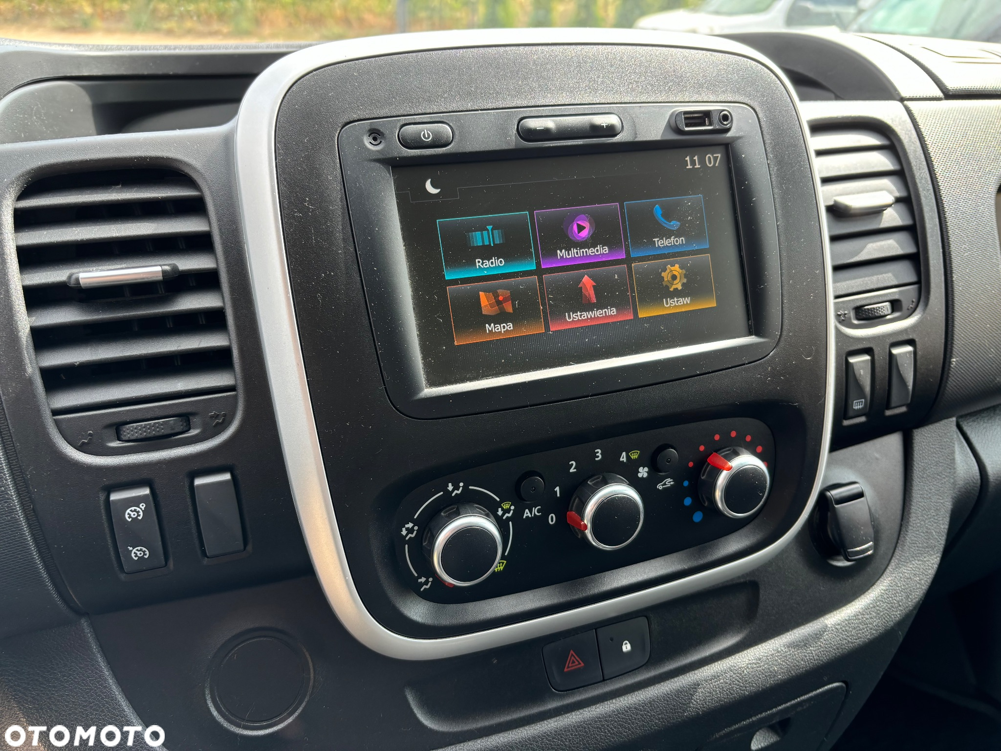 Renault Trafic - 11