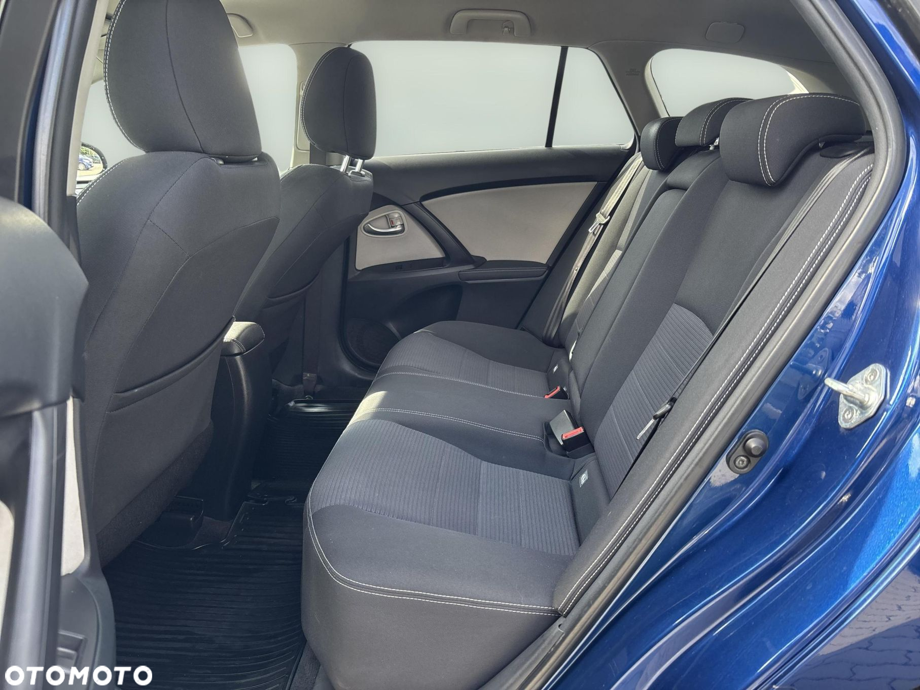Toyota Avensis - 12