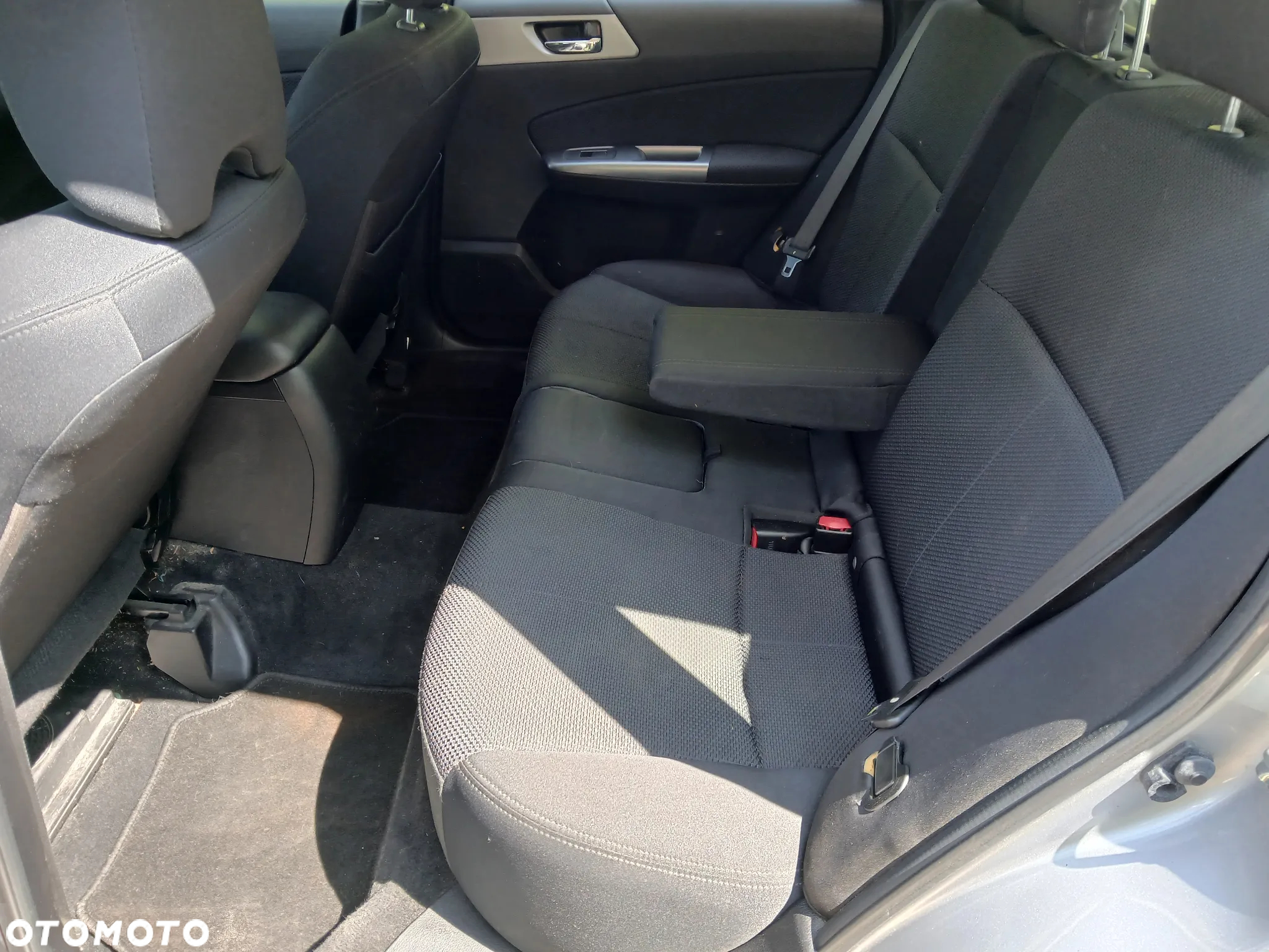 Subaru Forester 2.0 D Active - 27