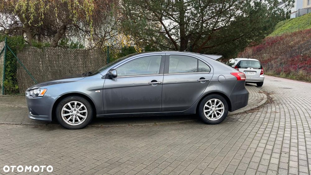 Mitsubishi Lancer 1.6 Invite - 5