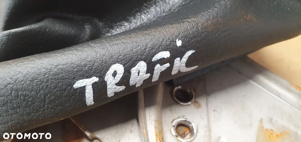Mieszek dźwigni hamulca ręcznego Opel Vivaro B Trafic III 361352580R 93459910 - 8