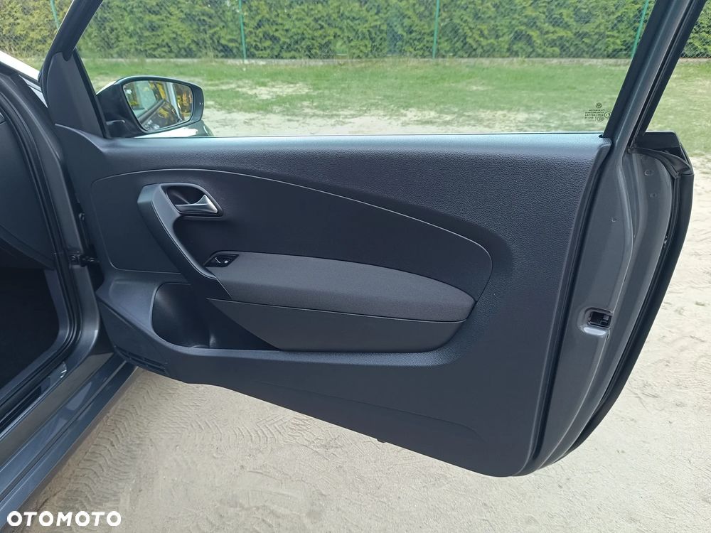 Volkswagen Polo 1.2 Style - 28