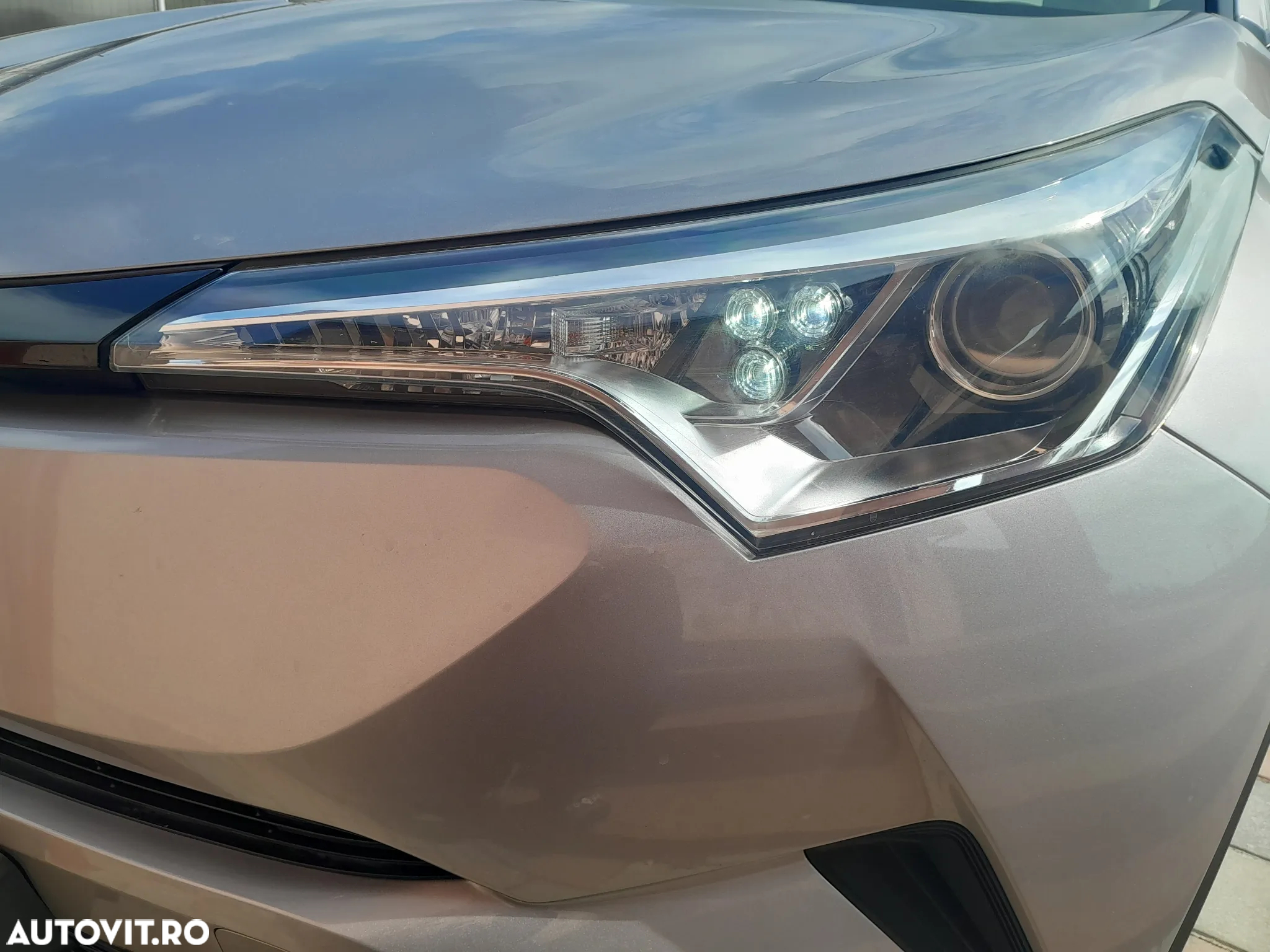Toyota C-HR ver-hybrid-business--edition - 3