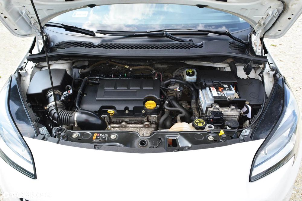 Opel Corsa 1.4 T Enjoy S&S - 10