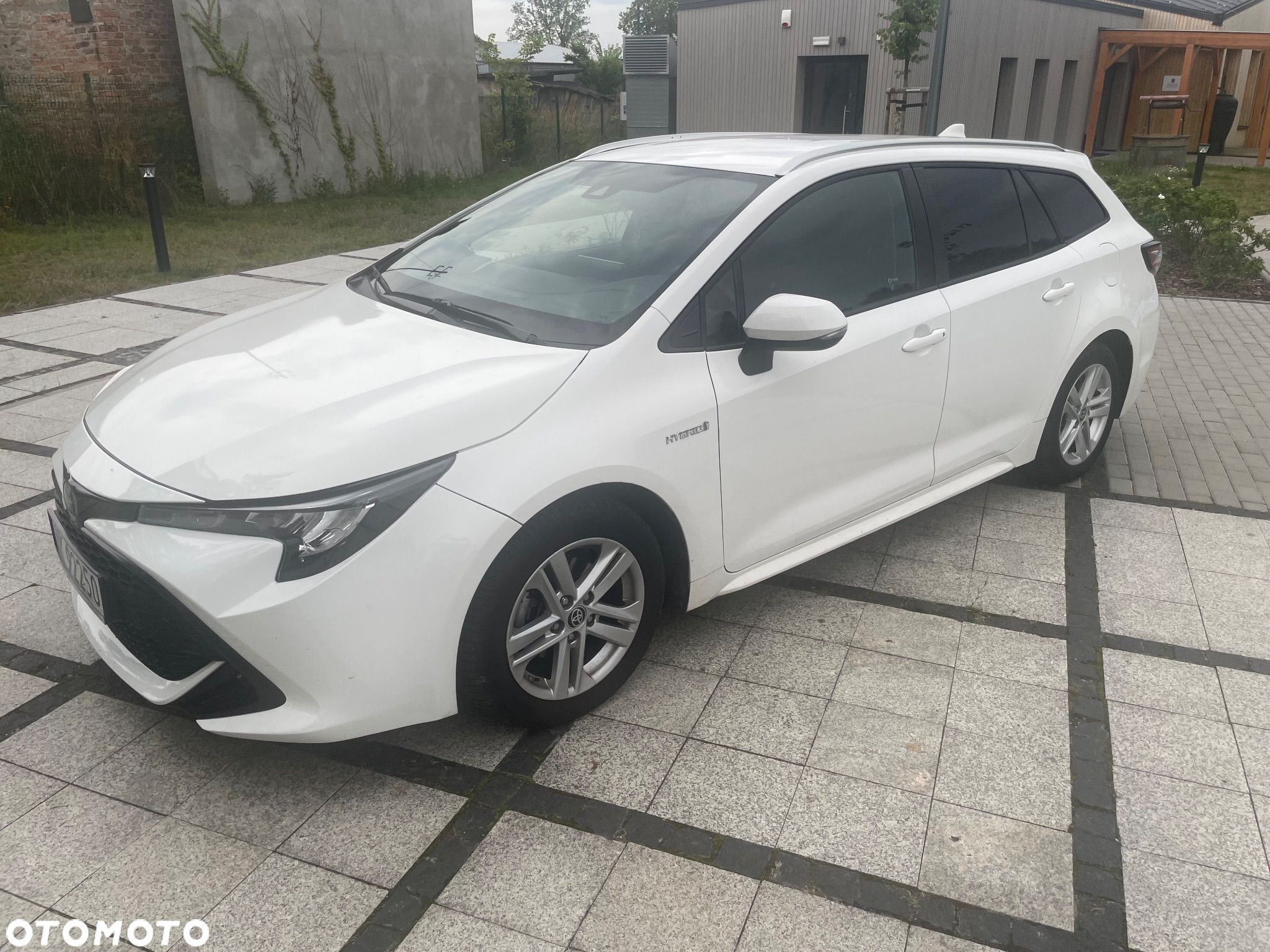 Toyota Corolla 1.8 Hybrid Comfort - 1