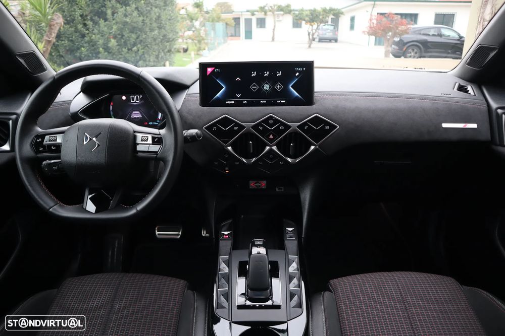 DS DS3 Crossback E-TENSE PERFORMANCE LINE - 26