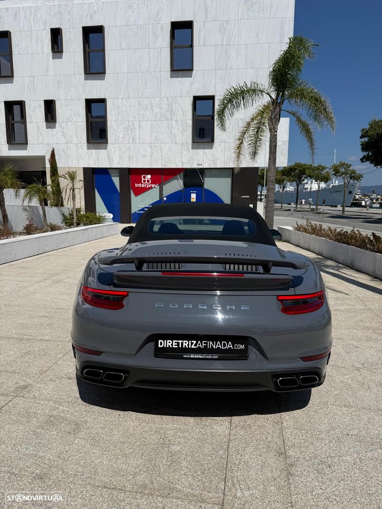 Porsche 911 (991) Turbo Cabriolet - 7