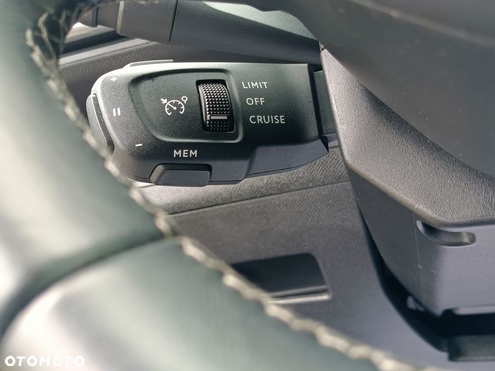 Peugeot 3008 PureTech 130 Stop & Start GPF EAT8 Allure Pack - 27