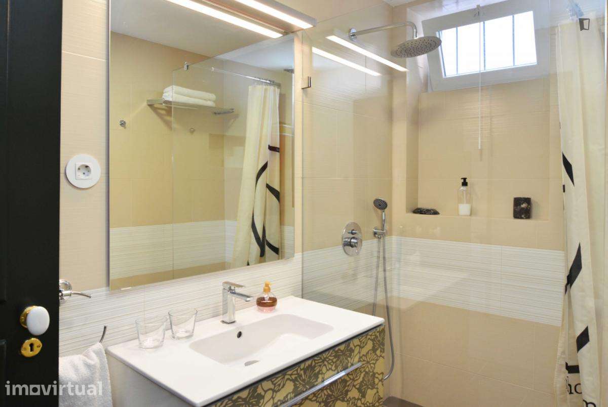 Casa com 2 quartos - localizado em Linda-a-Velha Lisbon - Grande imagem: 3/21