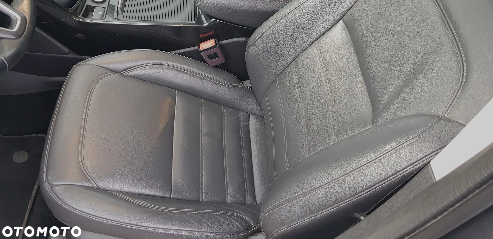 Ford Kuga 2.0 TDCi AWD Titanium - 8