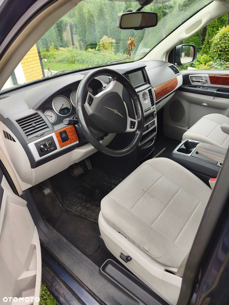 Chrysler Voyager 2.8 SE CRD - 6
