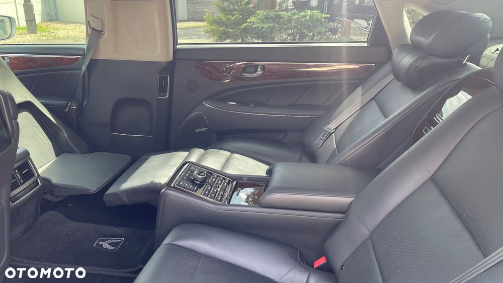 Hyundai Equus - 18