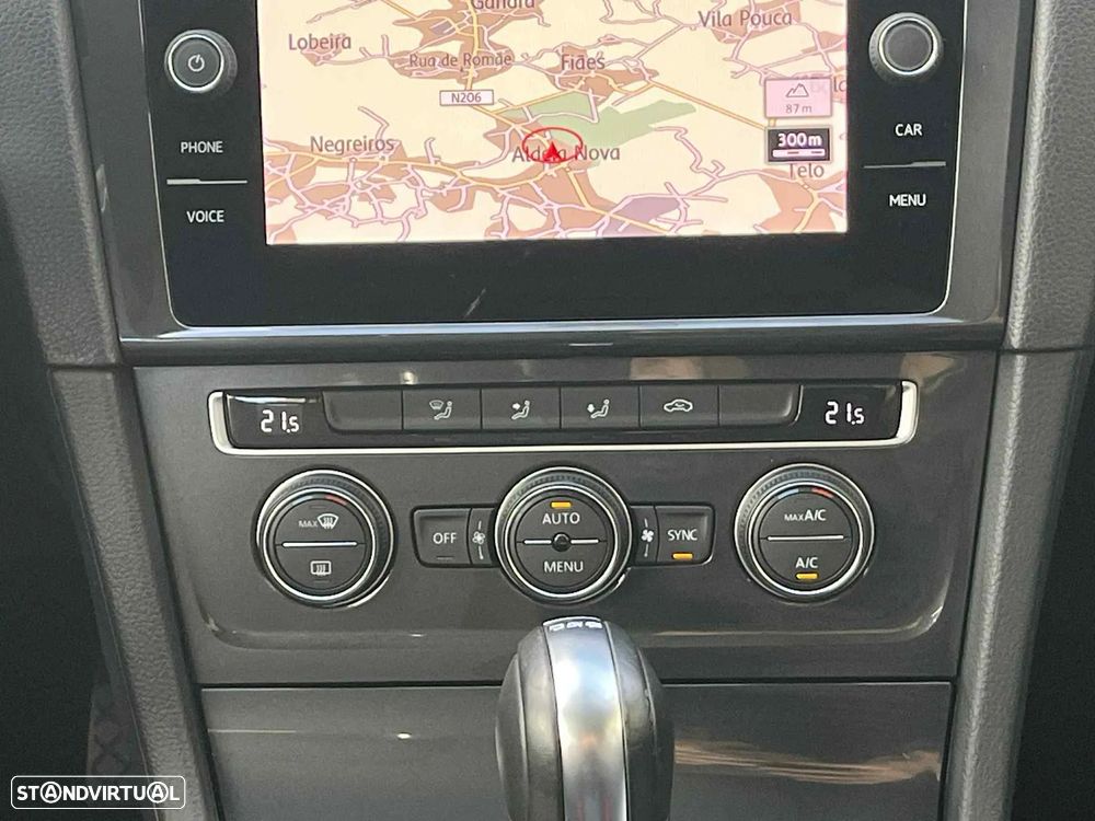 VW Golf 1.0 TSI Confortline DSG - 35