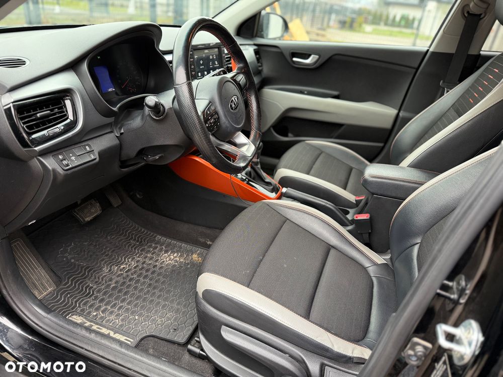 Kia Stonic 1.4 L - 8