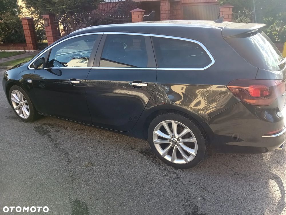 Opel Astra 1.4 Turbo Cosmo - 12