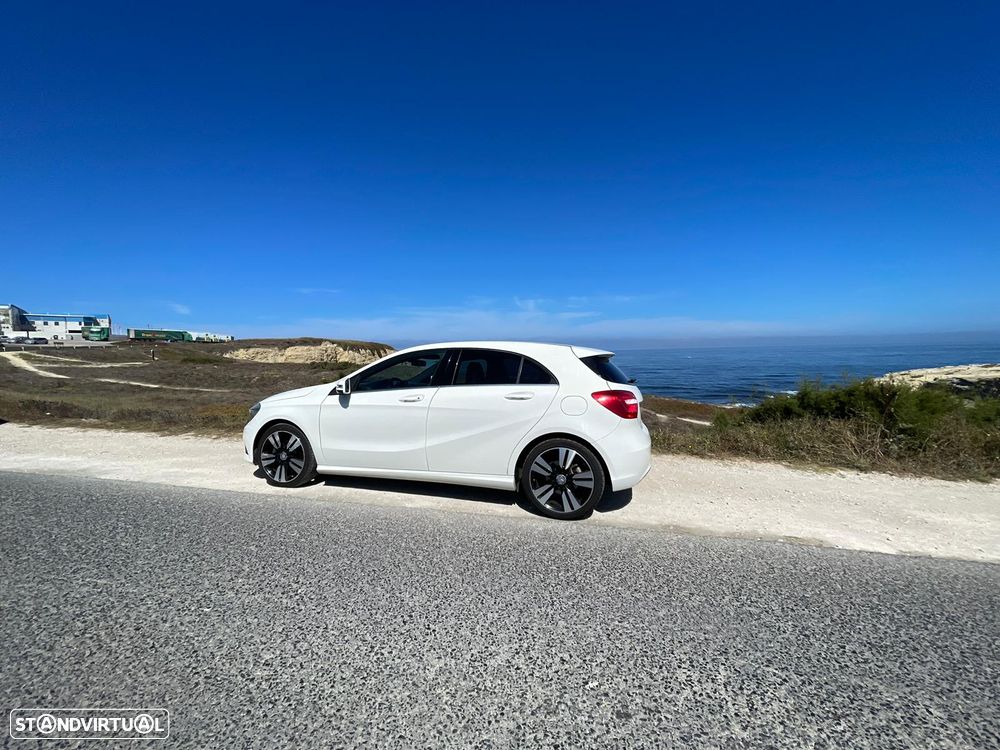 Mercedes-Benz A 180 CDI (BlueEFFICIENCY) Urban - 2
