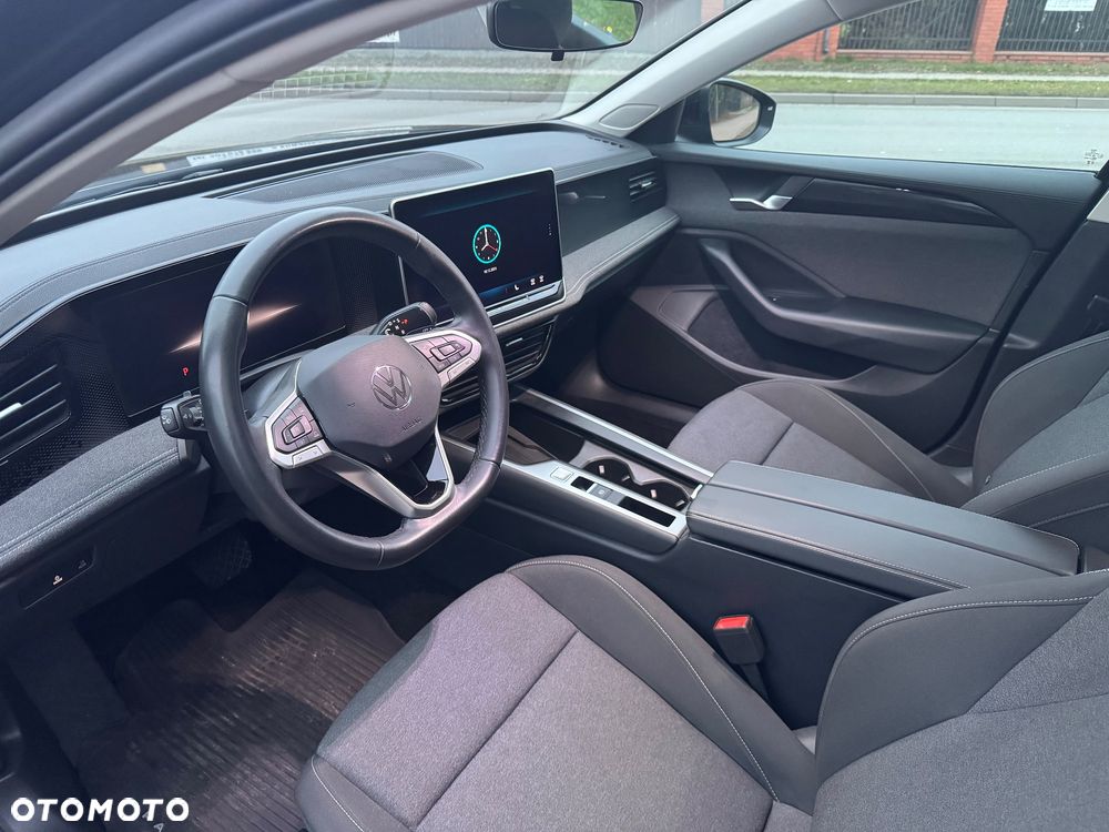 Volkswagen Passat - 23