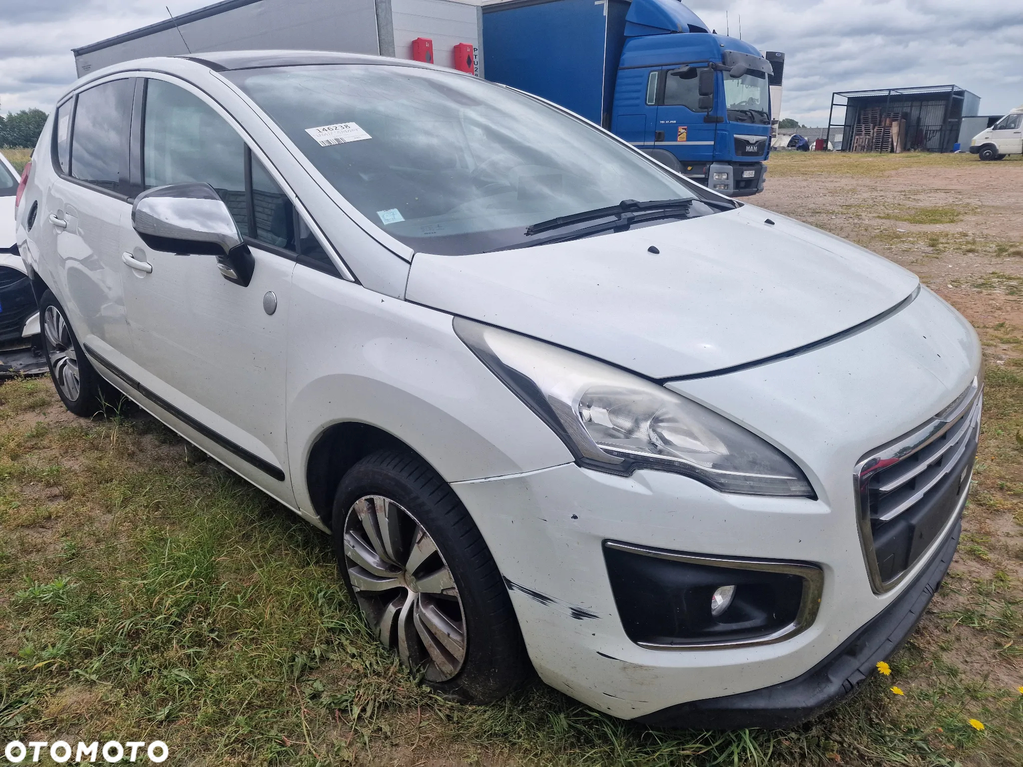 Peugeot 3008 HDi FAP 110 Roland Garros - 4
