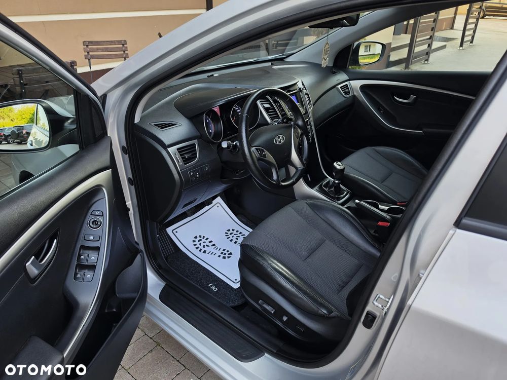 Hyundai i30 1.4 Comfort - 37