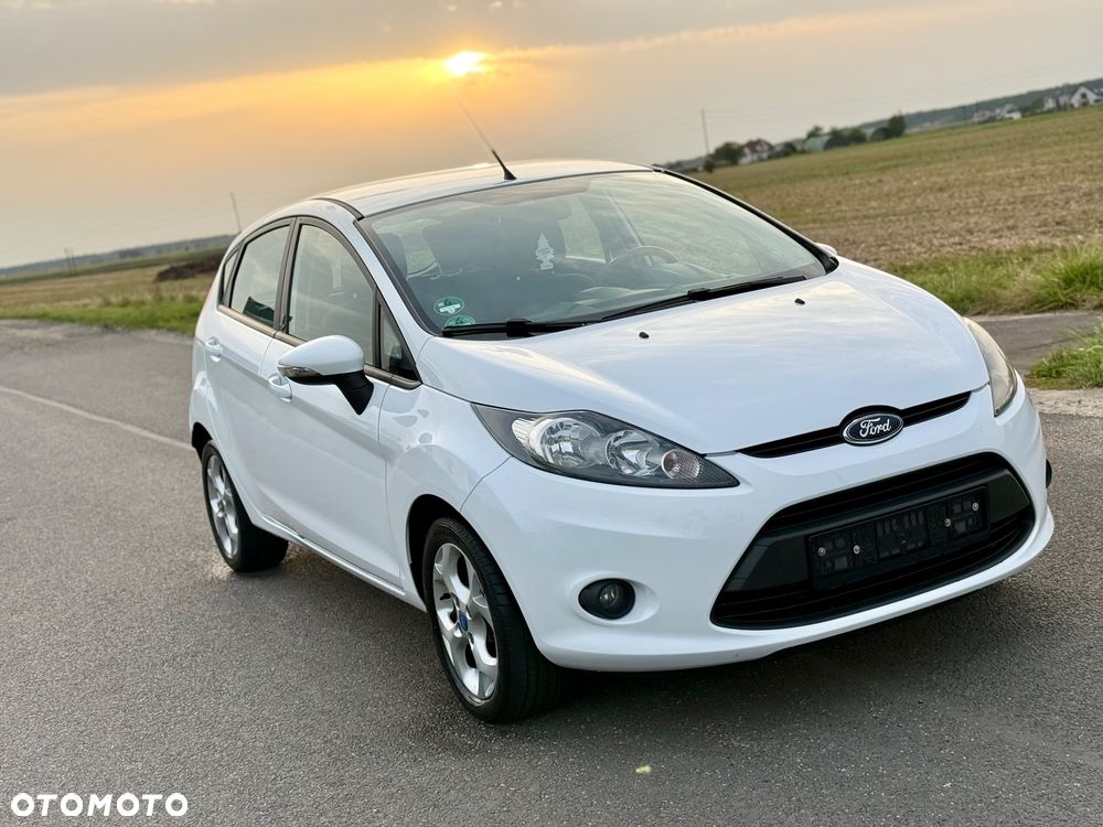 Ford Fiesta 1.25 Champions Edition - 4