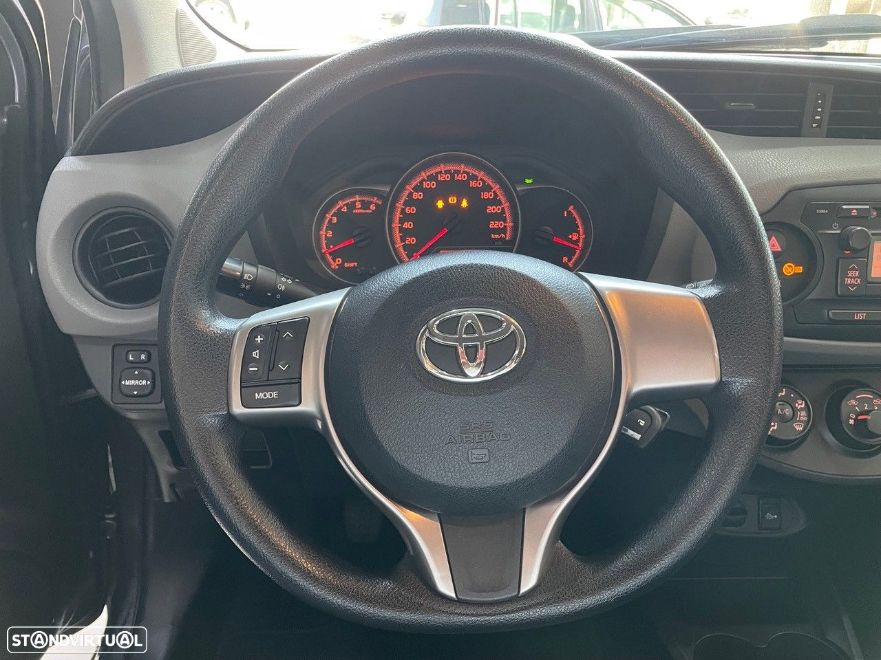 Toyota Yaris 1.4 D-4D ACtive - 15