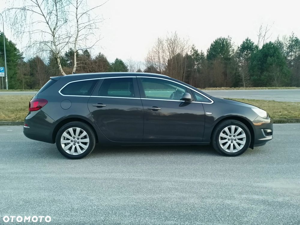 Opel Astra 1.6 CDTI DPF ecoFLEX TourerStart/Stop Exklusiv - 32