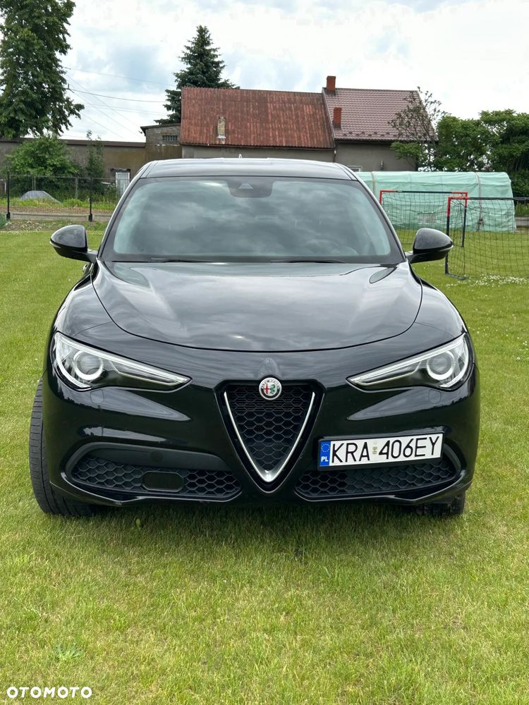 Alfa Romeo Stelvio 2.2 16V AT8 Business - 5