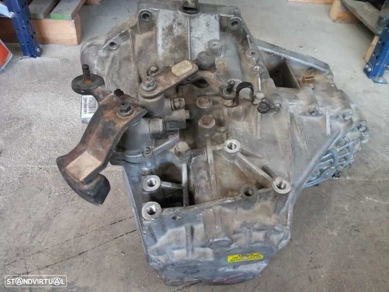 CAIXA VELOCIDADES HYUNDAI SANTA FÉ II 2006 - 3