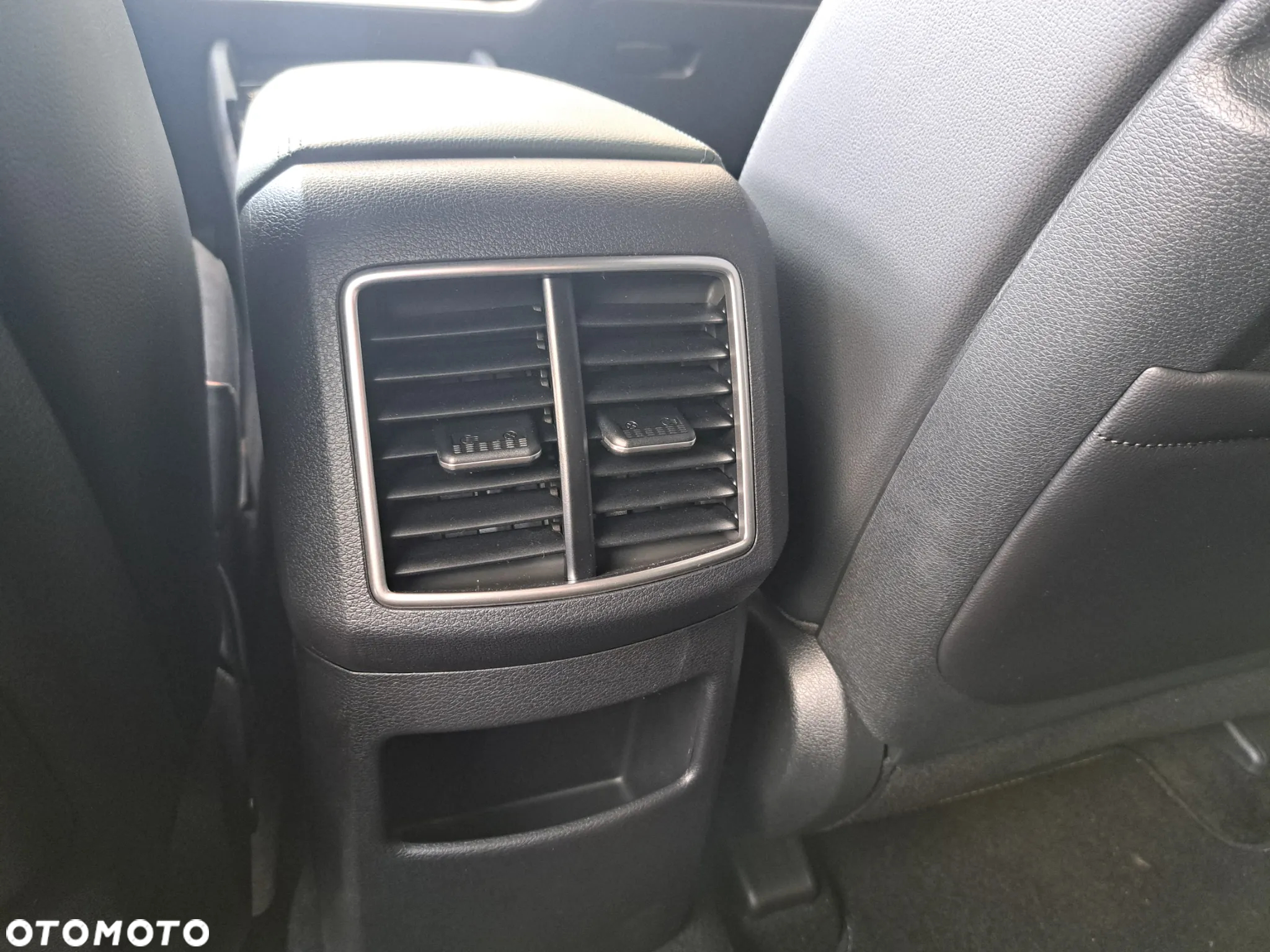 Kia Sportage 1.6 T-GDI HEV Anniversary 2WD - 25
