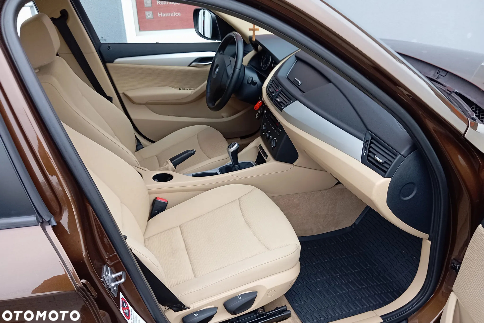 BMW X1 sDrive18i - 36